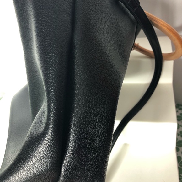 Vegan Leather Purse in Pristine Condition!! - Picture 7 of 12